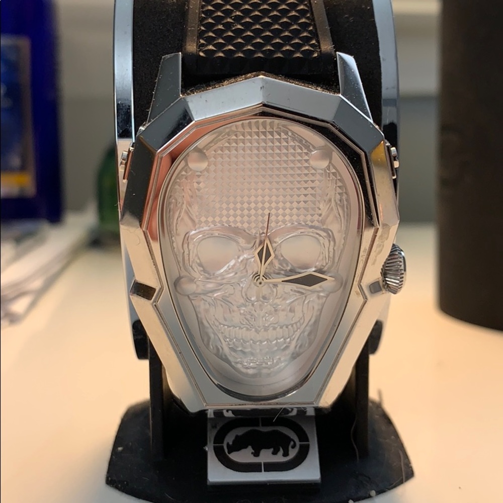 skull black and silver watch